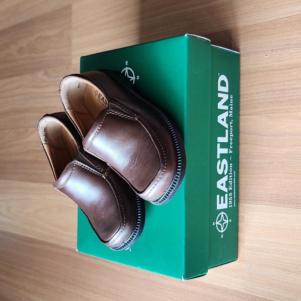 Eastland brand Toddler size 8 dress shoes